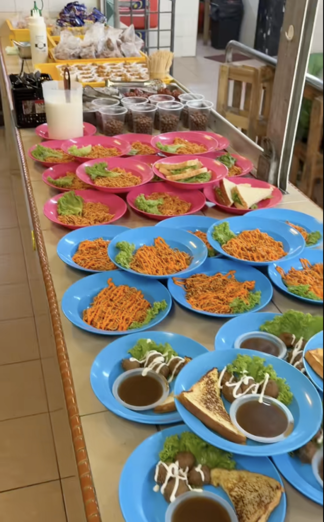kantin sekolah